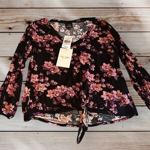 Oak and Trellis Chic & Soft Floral Tie-Front Blouse size 1X NWT